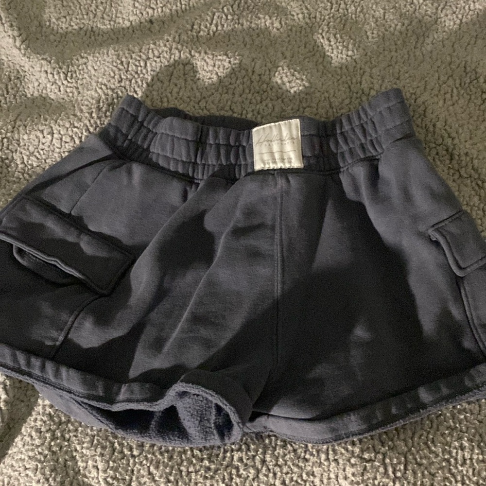 Hollister, barely worn, cargo sweatshort